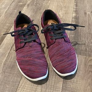 Toms sneakers